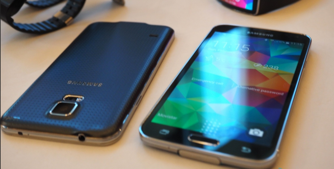 iPhone 6 Vs Samsung Galaxy S5 5