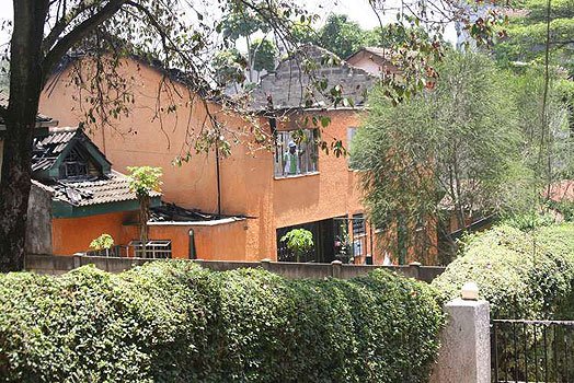 A Charging Power Bank Left Unattended ‘Exploded’ setting a House in Nairobi on Fire