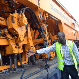 Kenya Boosts Its Railroad Fleets By 9 Locomotives, Awaiting 11 More Come April 2015