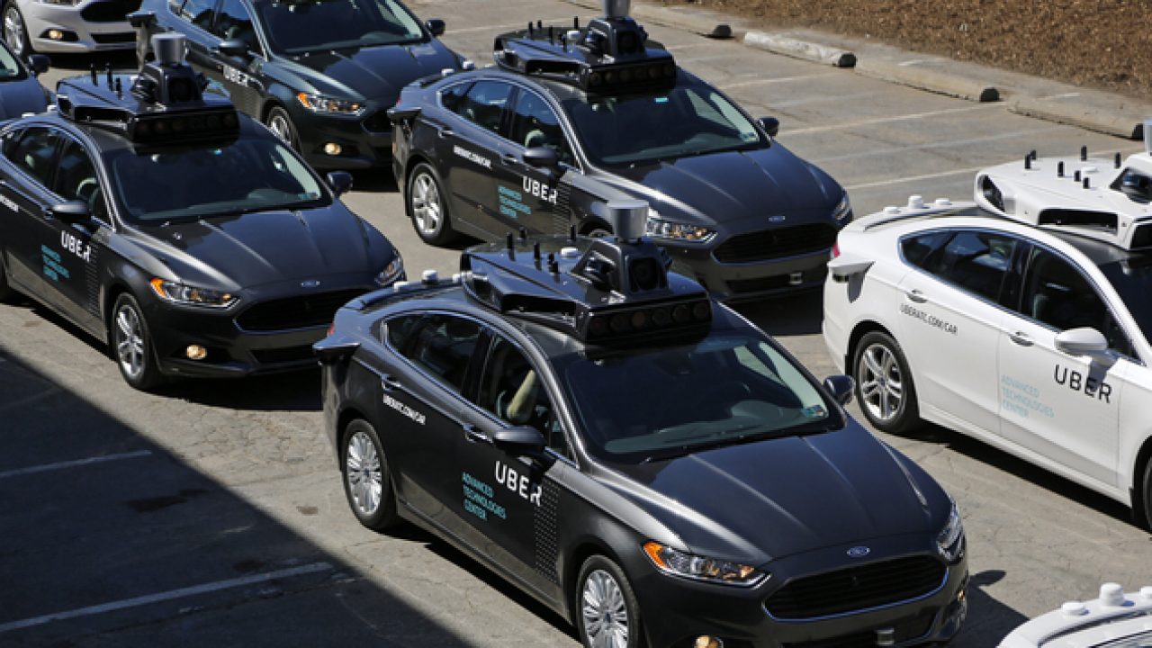 Uber showcases the first fleet of Driverless Taxis open to public 